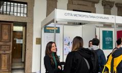 Spiegazione servizi allo stand Statale